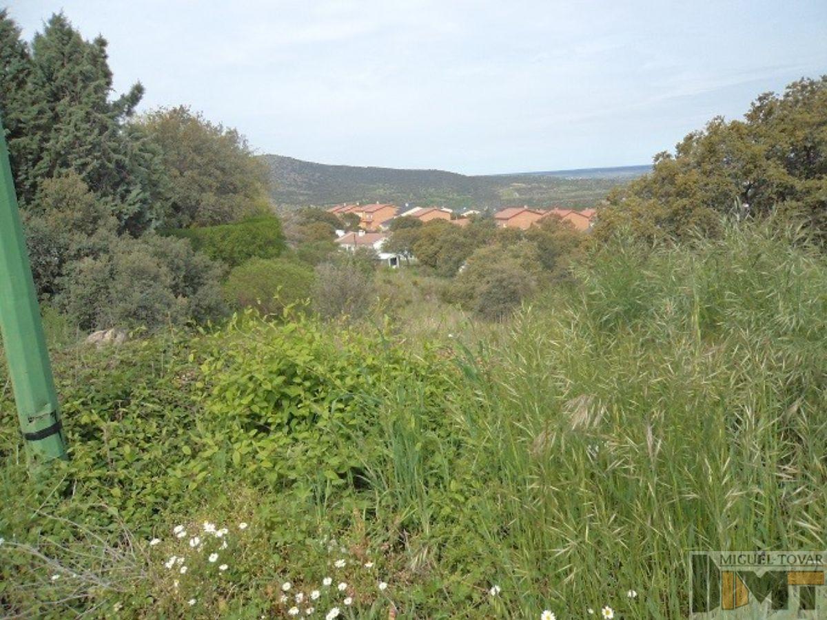 For sale of land in El Espinar