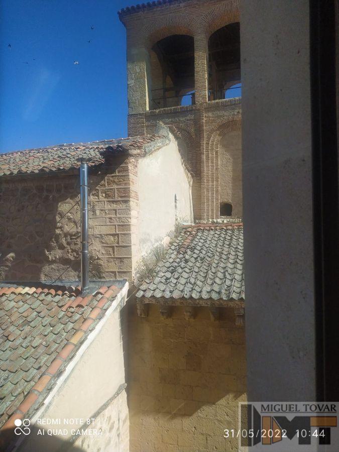 For sale of duplex in Segovia