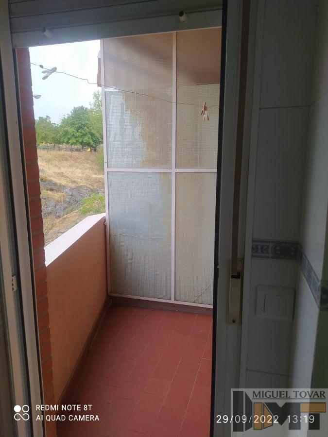 For sale of flat in Segovia