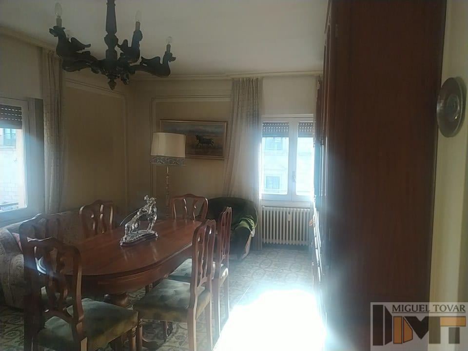 For sale of flat in Segovia