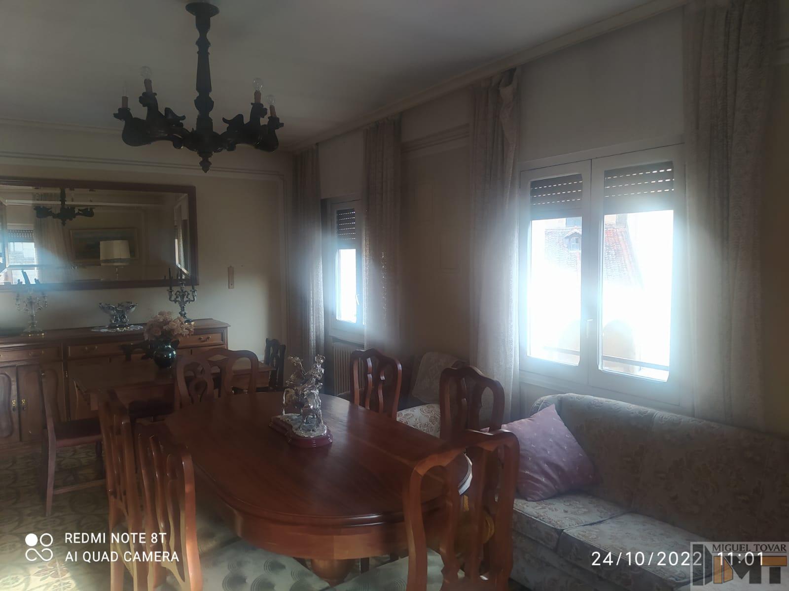 For sale of flat in Segovia