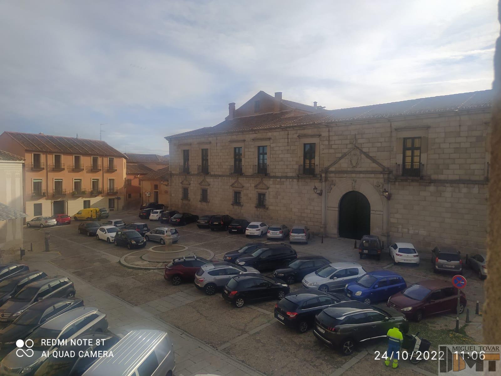 For sale of flat in Segovia