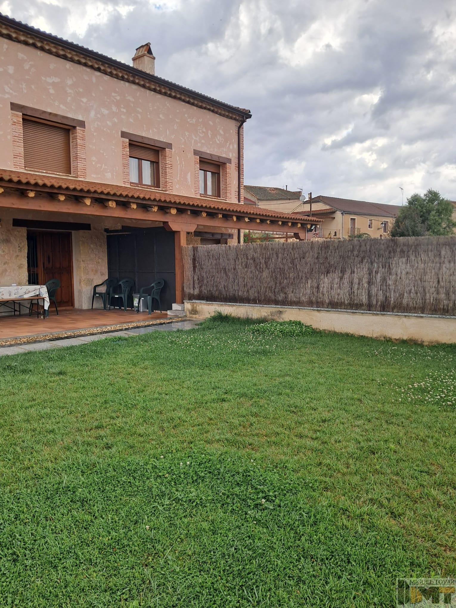 For sale of chalet in Cabañas de Polendos