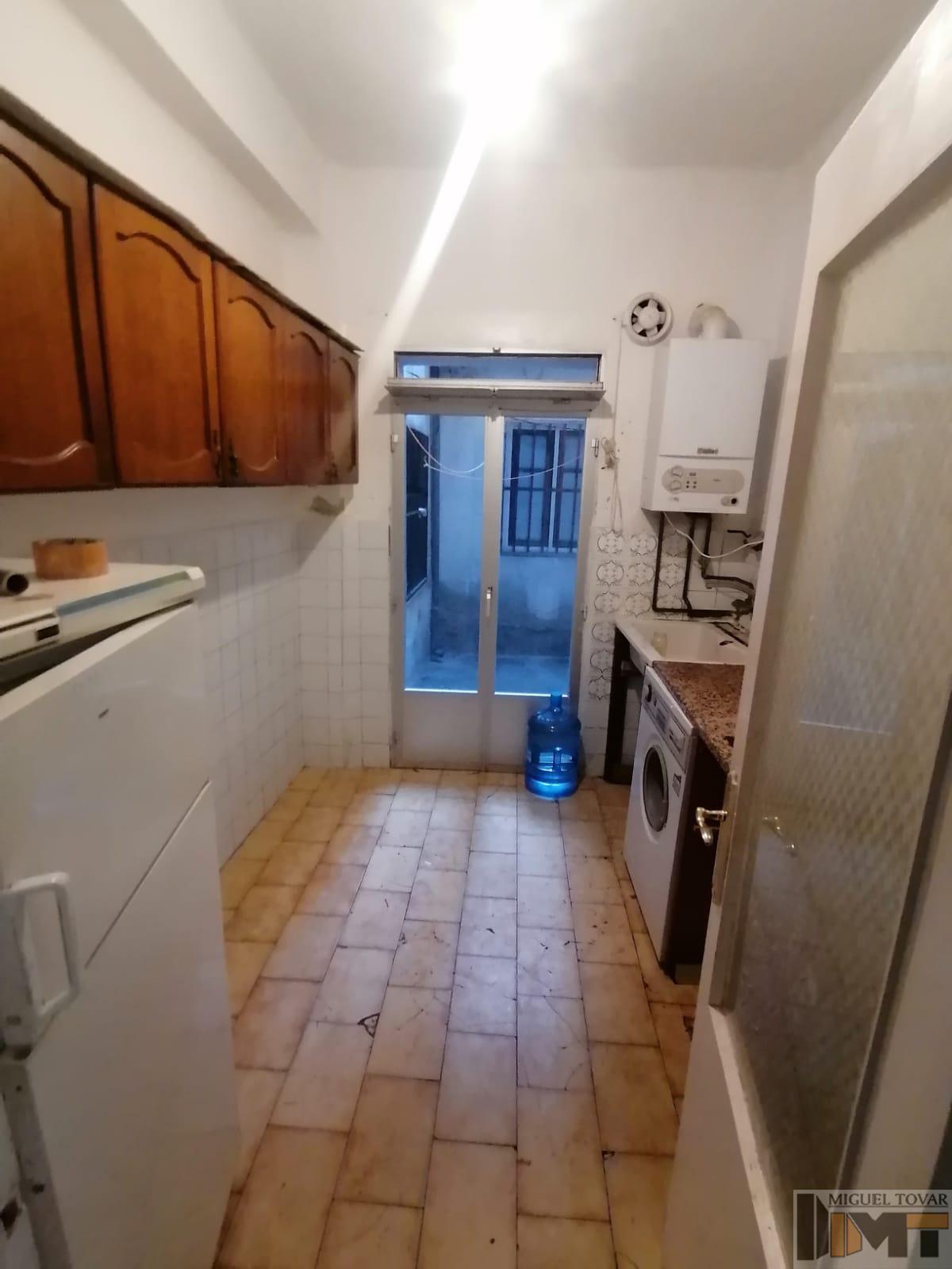 For sale of flat in Segovia