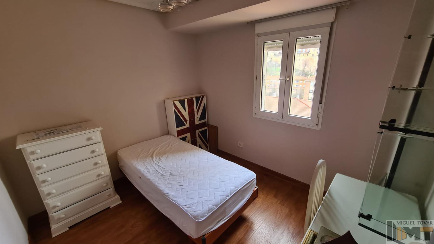 For rent of flat in Segovia
