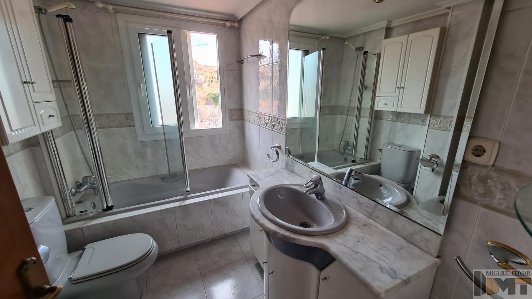 For rent of flat in Segovia