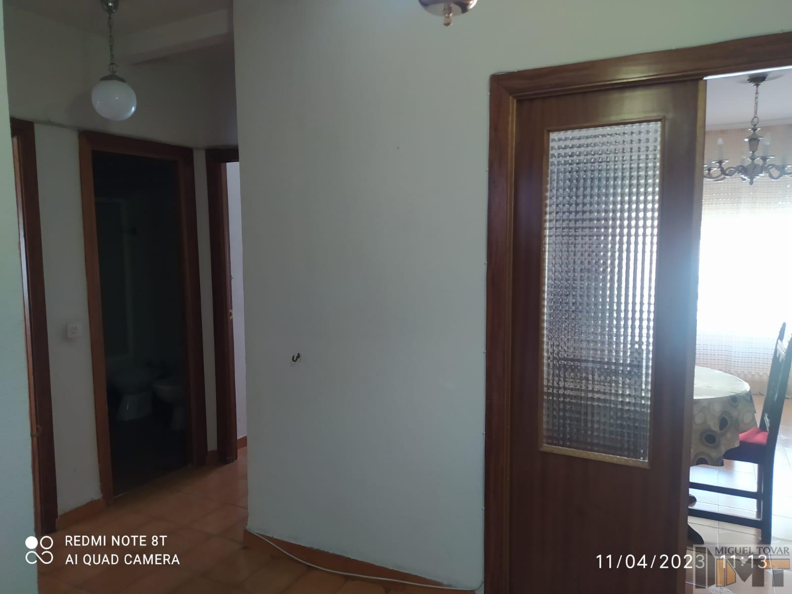 For sale of flat in Segovia