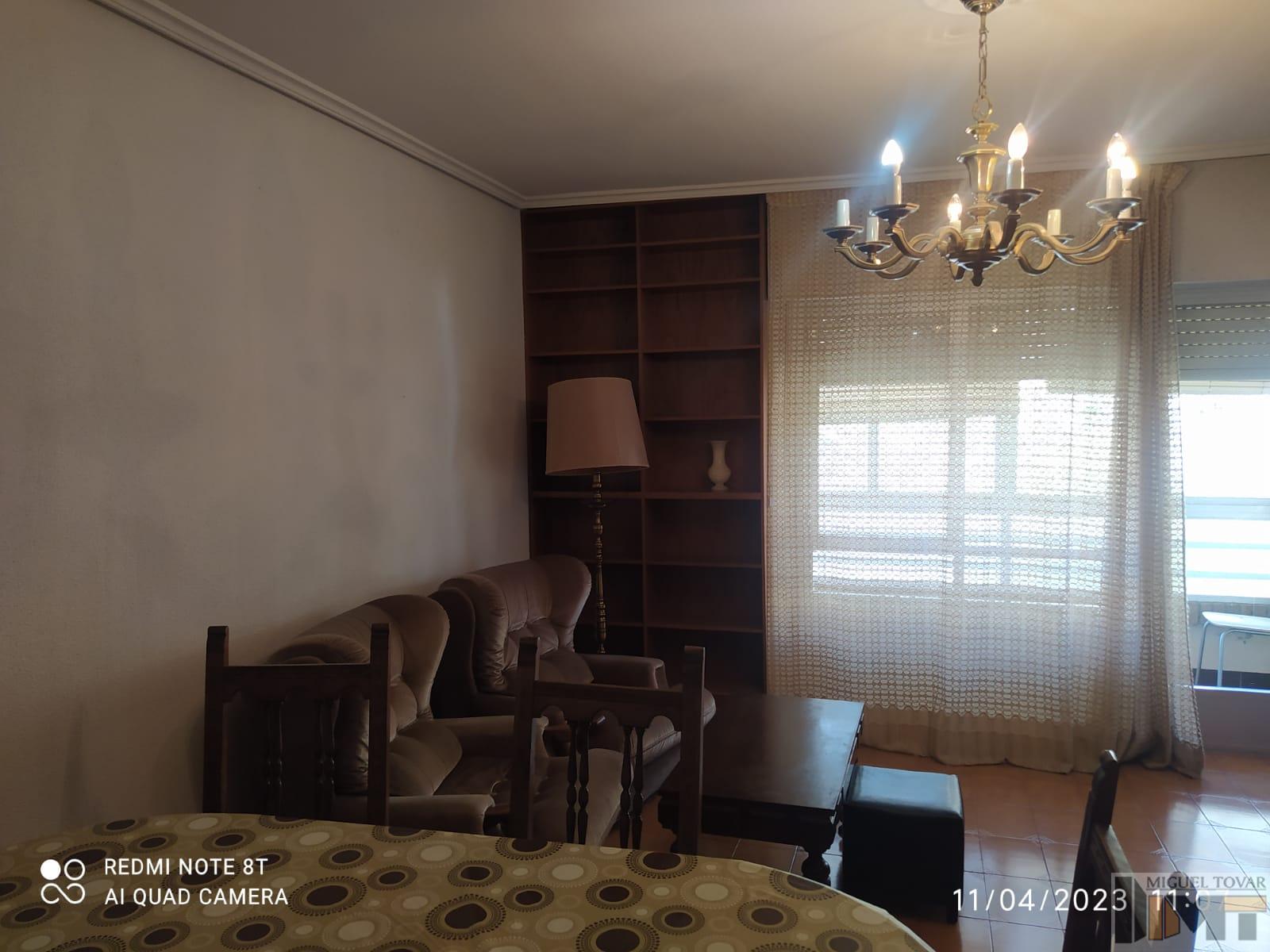 For sale of flat in Segovia
