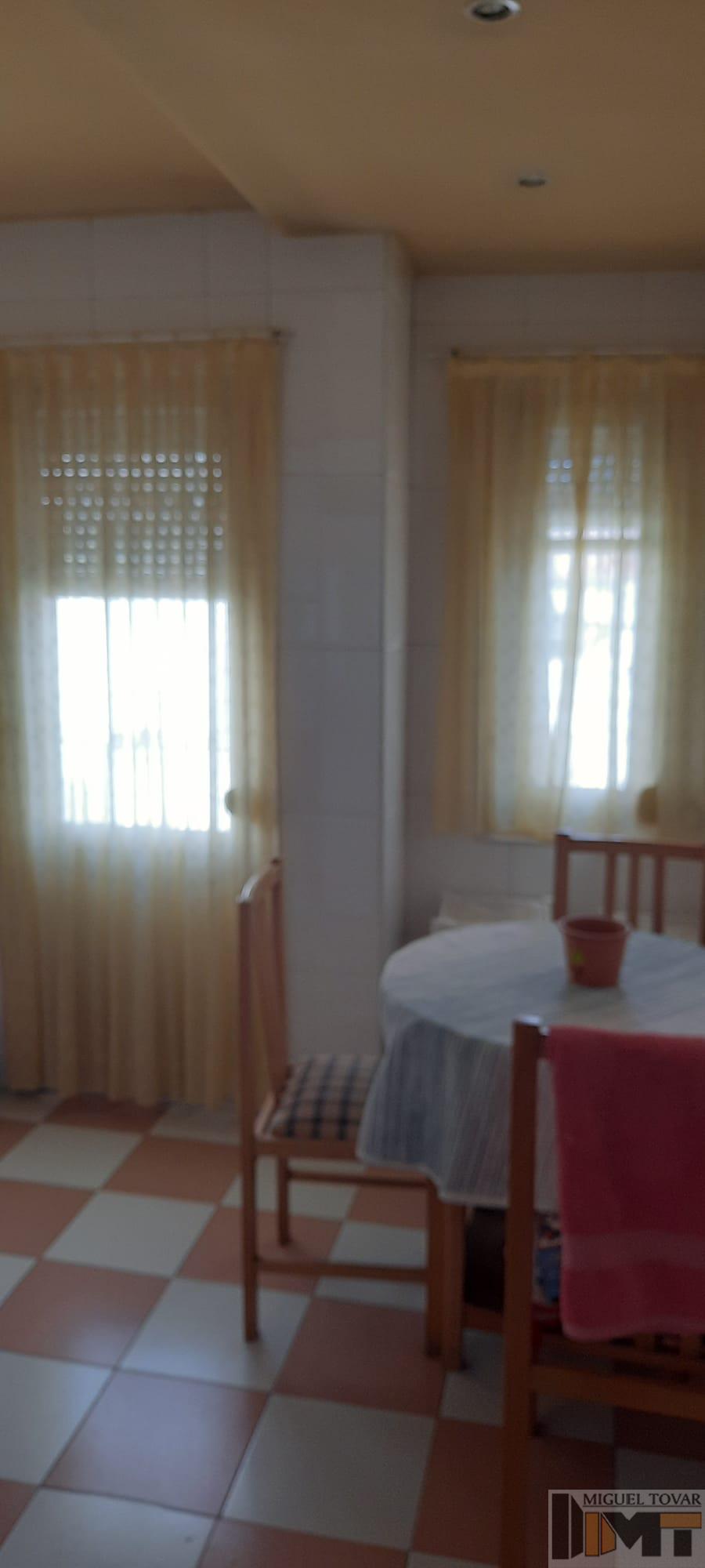 For sale of flat in Segovia