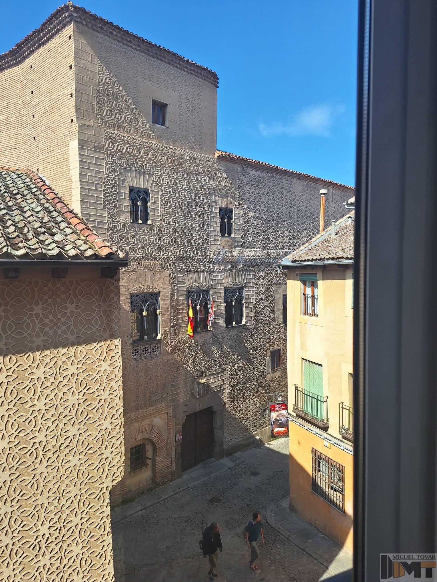 For rent of flat in Segovia