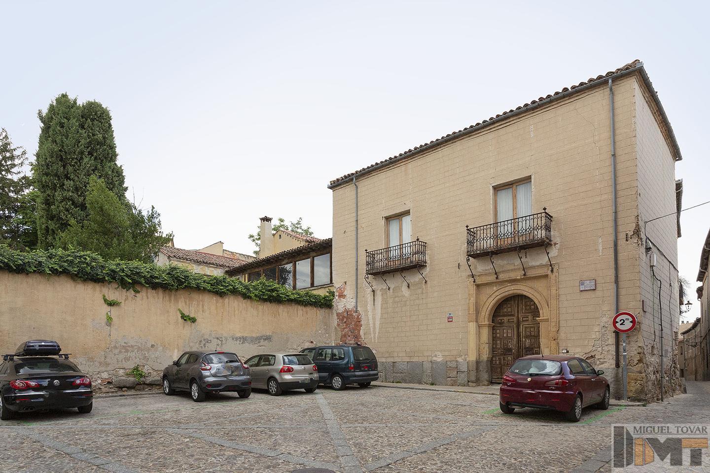 For sale of house in Segovia