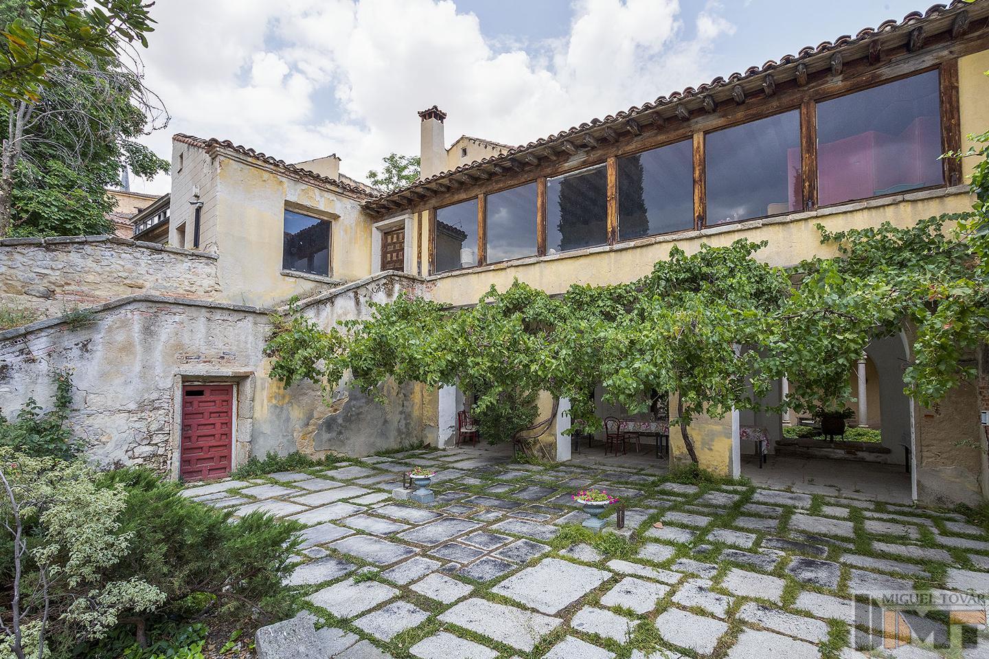 For sale of house in Segovia