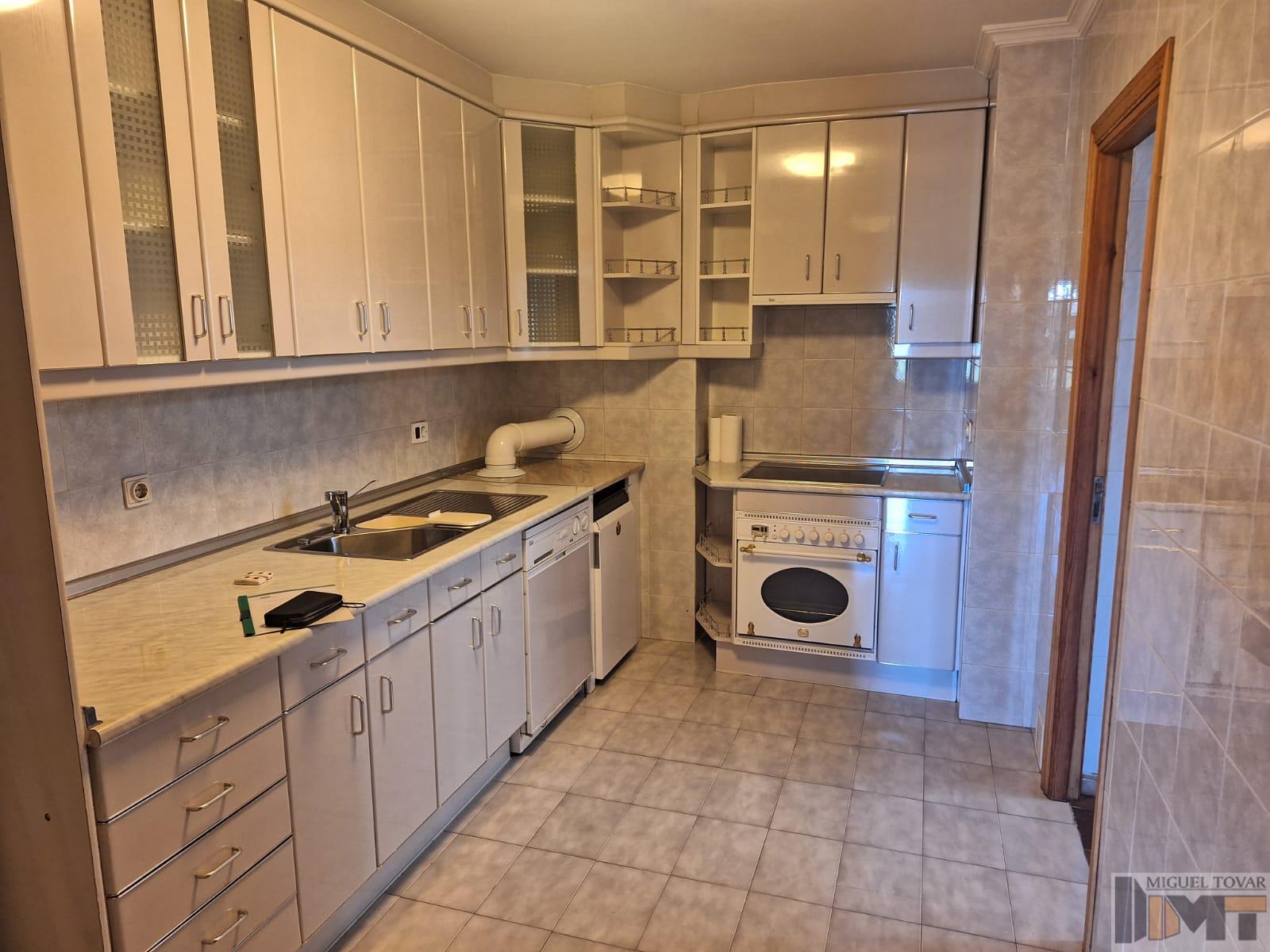 For sale of flat in Segovia