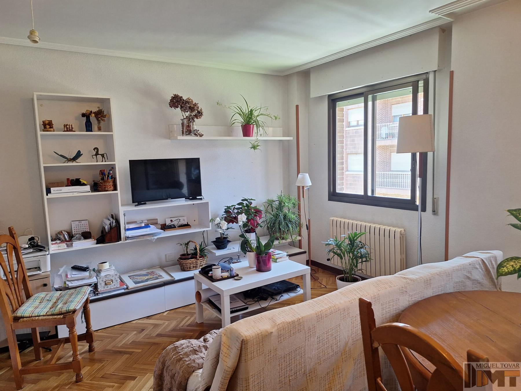 For sale of duplex in Segovia