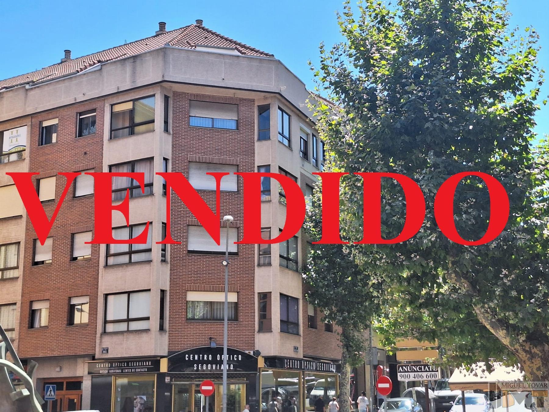 For sale of duplex in Segovia