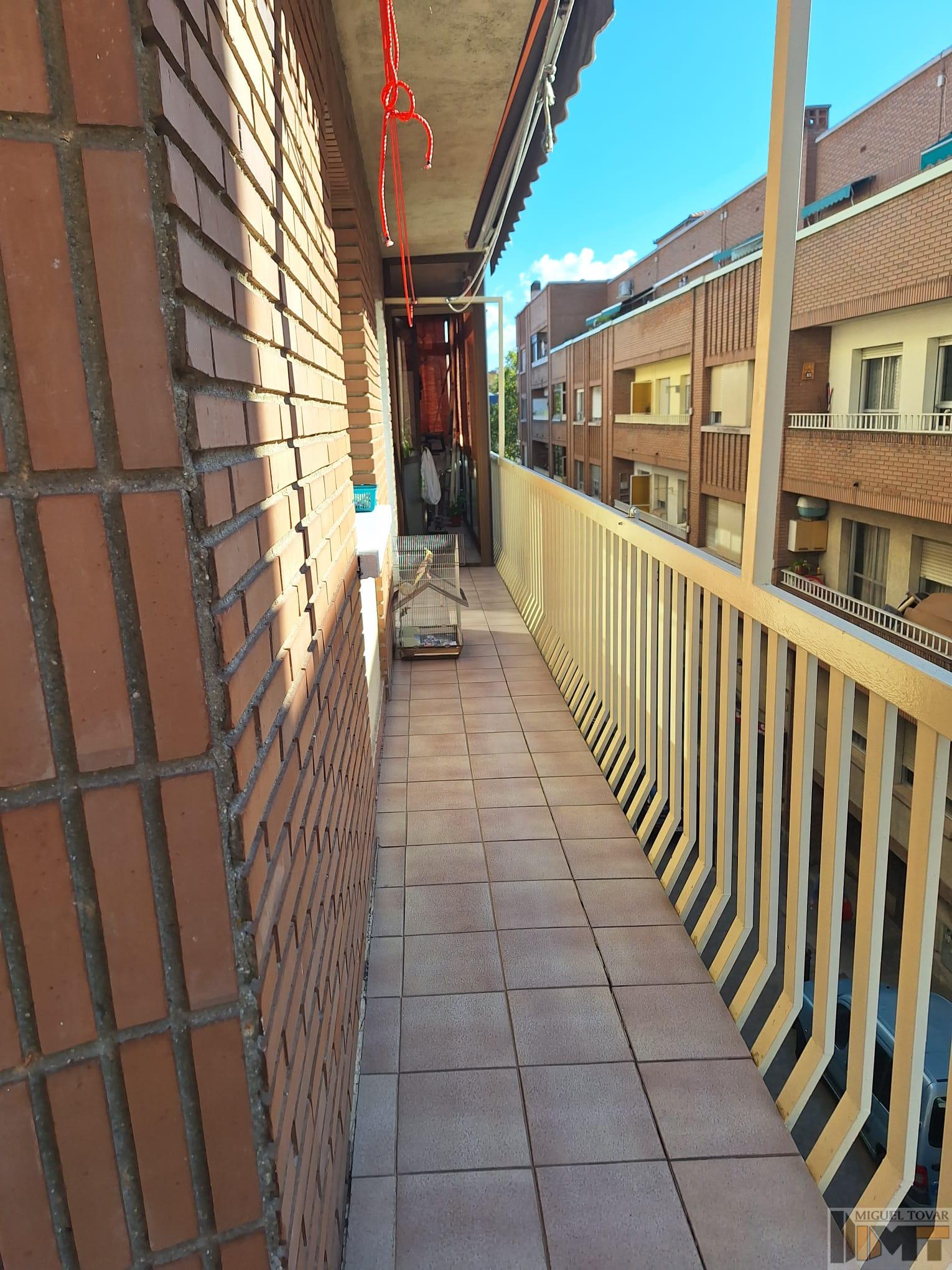 For sale of flat in Segovia