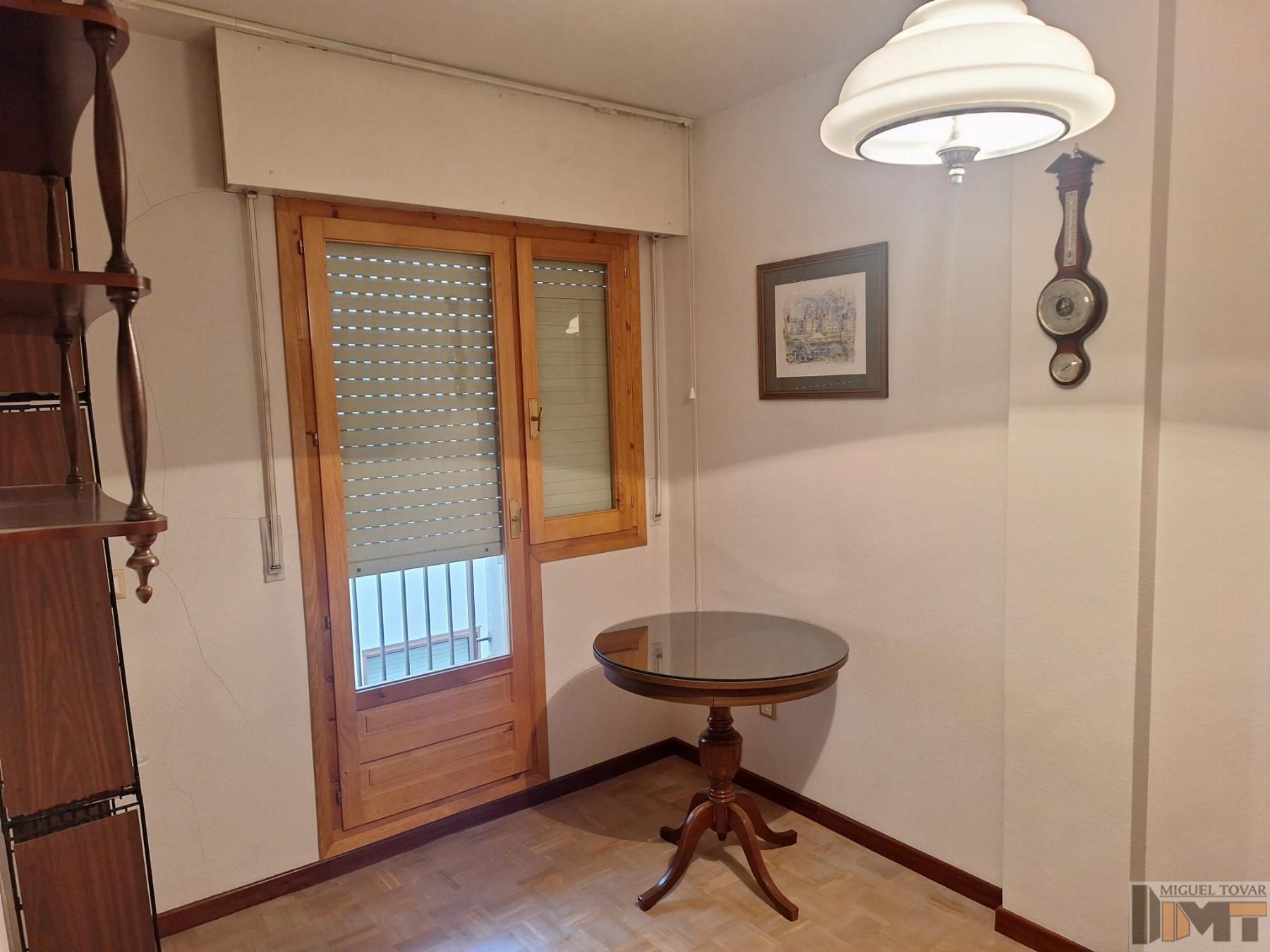 For sale of duplex in Segovia