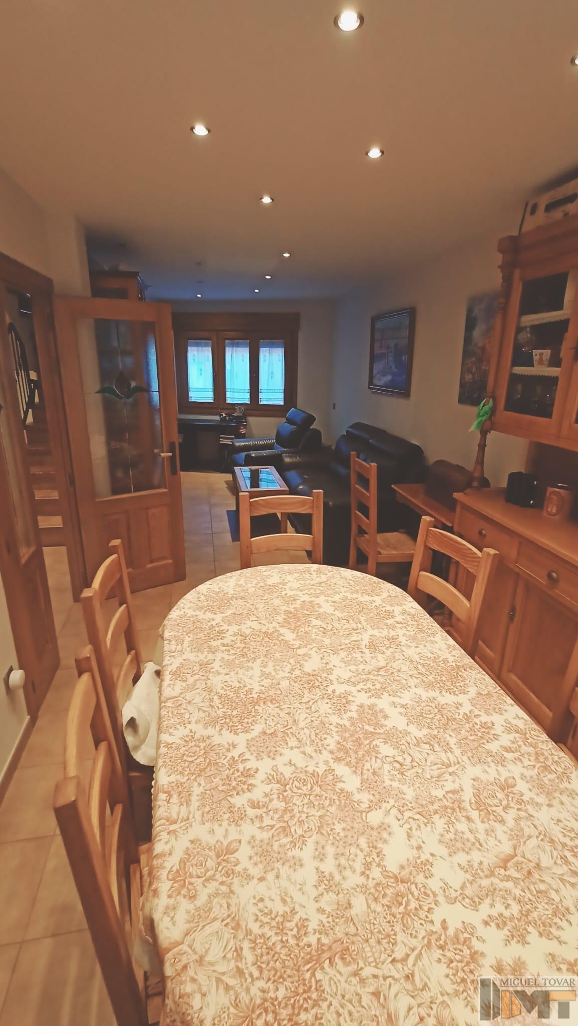 For rent of chalet in Segovia