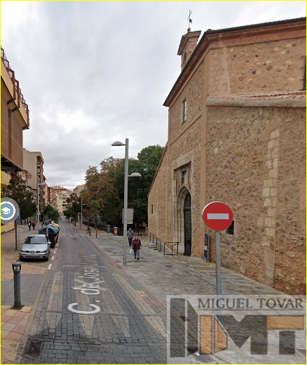 For sale of flat in Segovia
