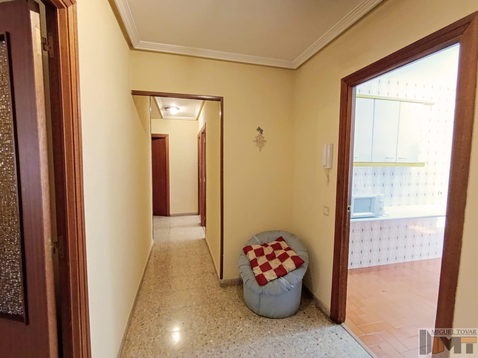 For sale of flat in Segovia