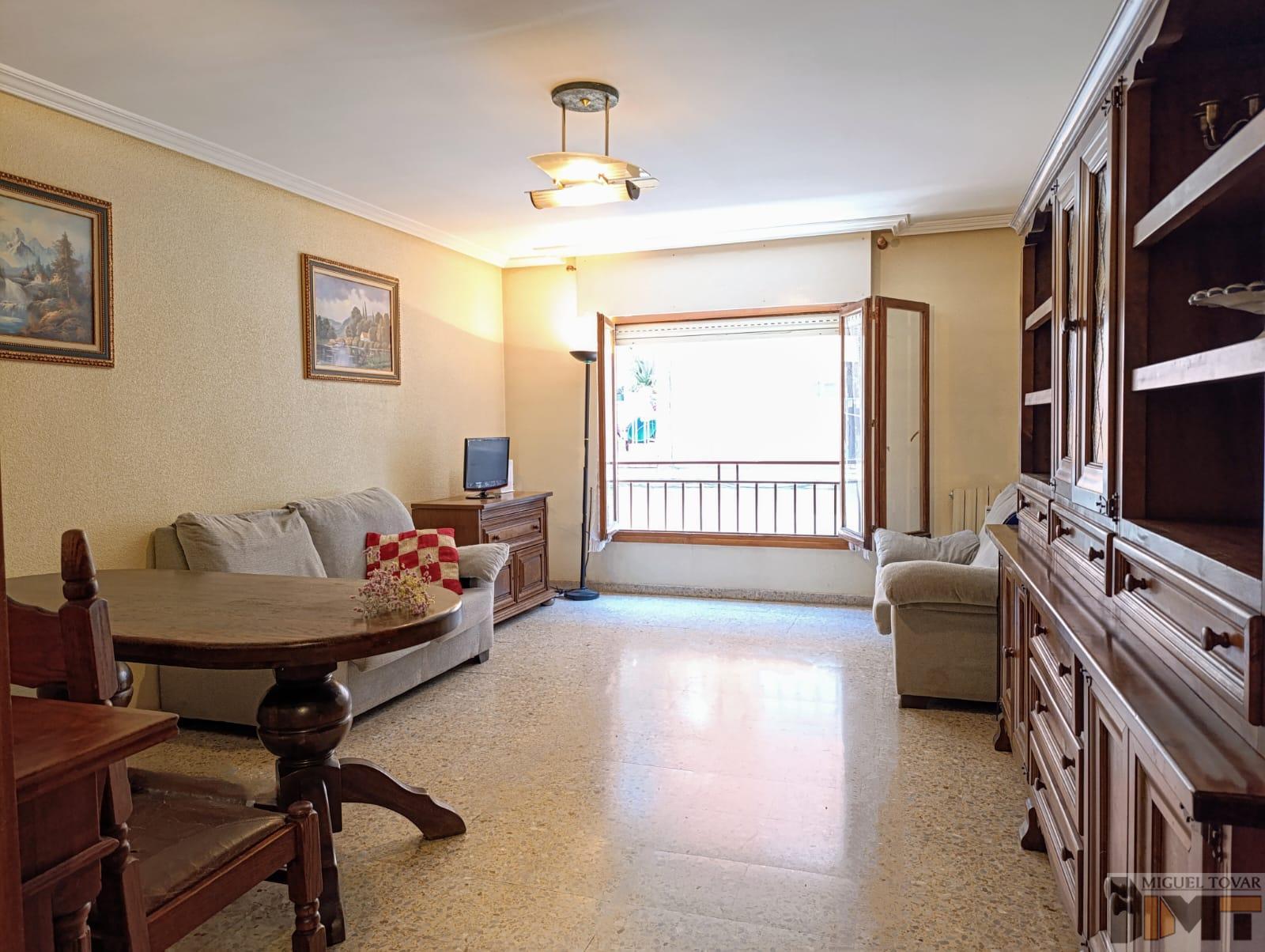 For sale of flat in Segovia
