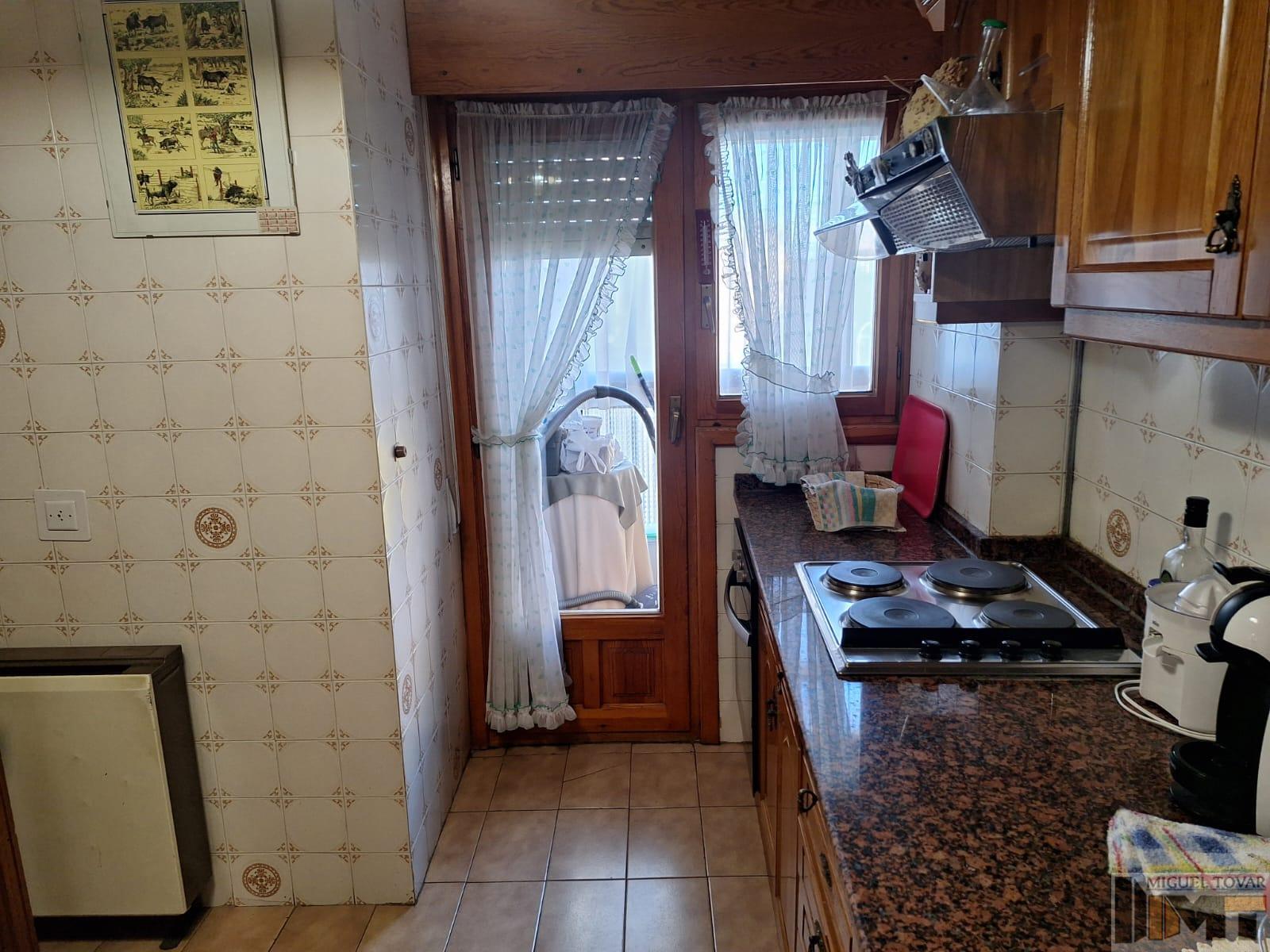 For sale of flat in Segovia