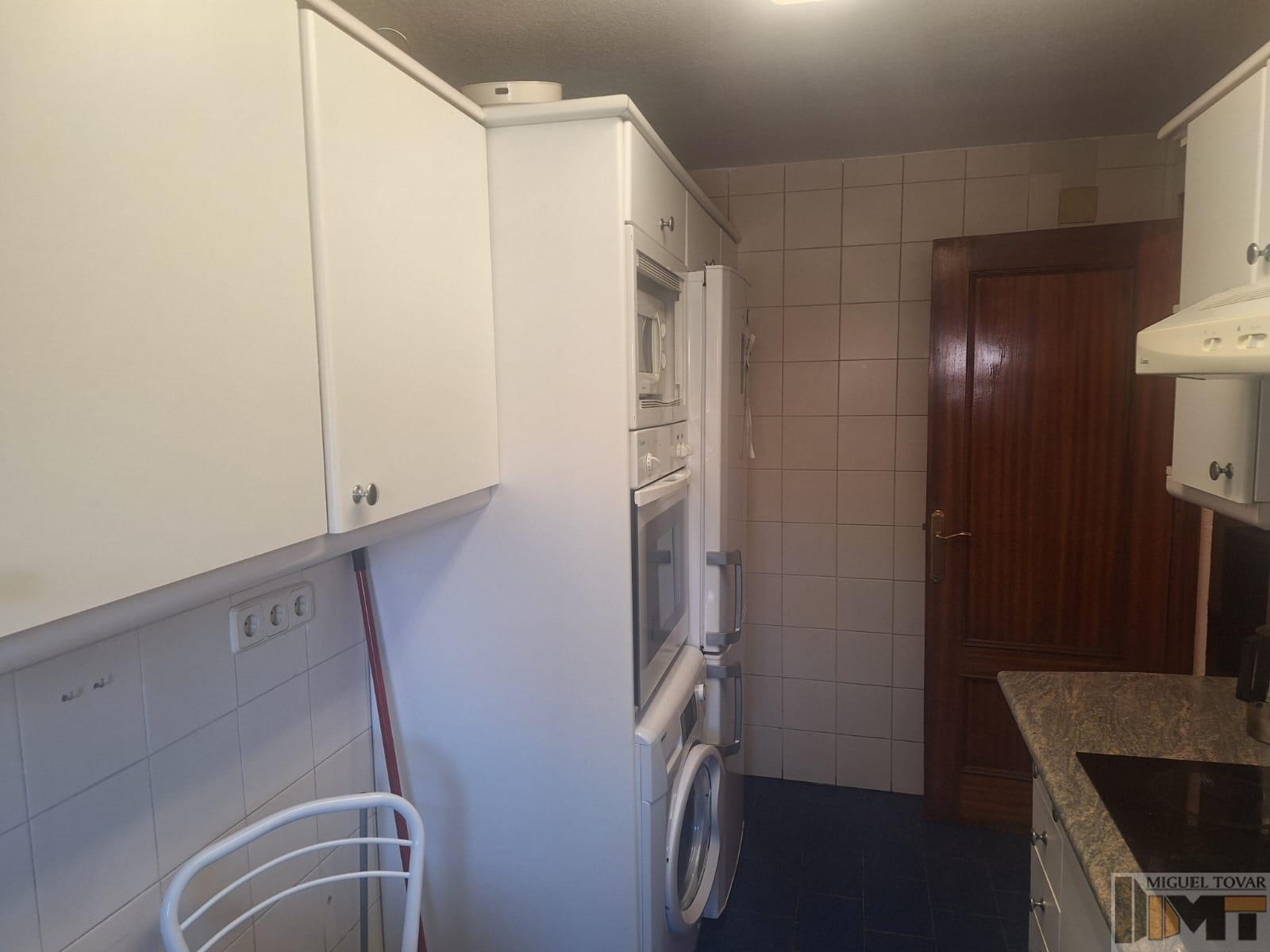 For sale of flat in Segovia