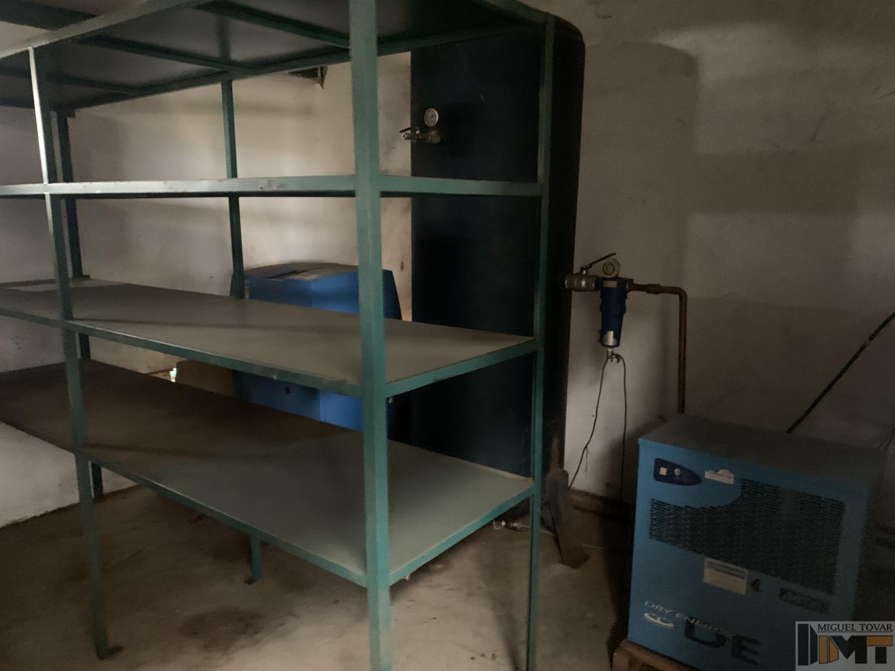 For rent of industrial plant/warehouse in Cantalejo