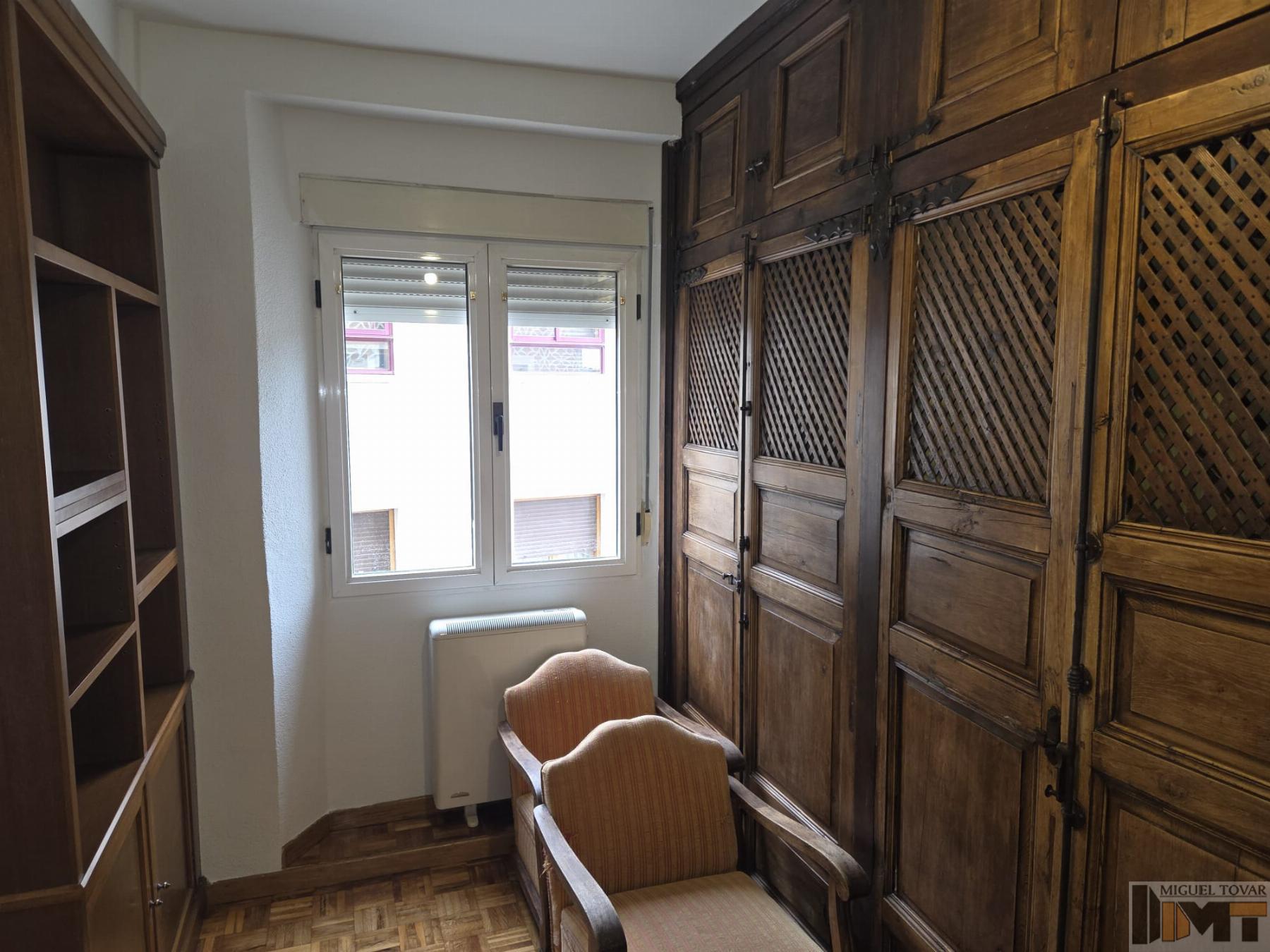 For rent of flat in Segovia