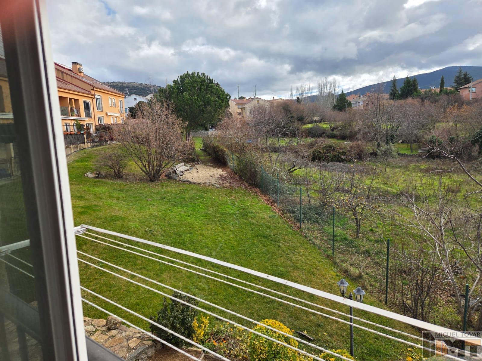 Venta de dúplex en Revenga