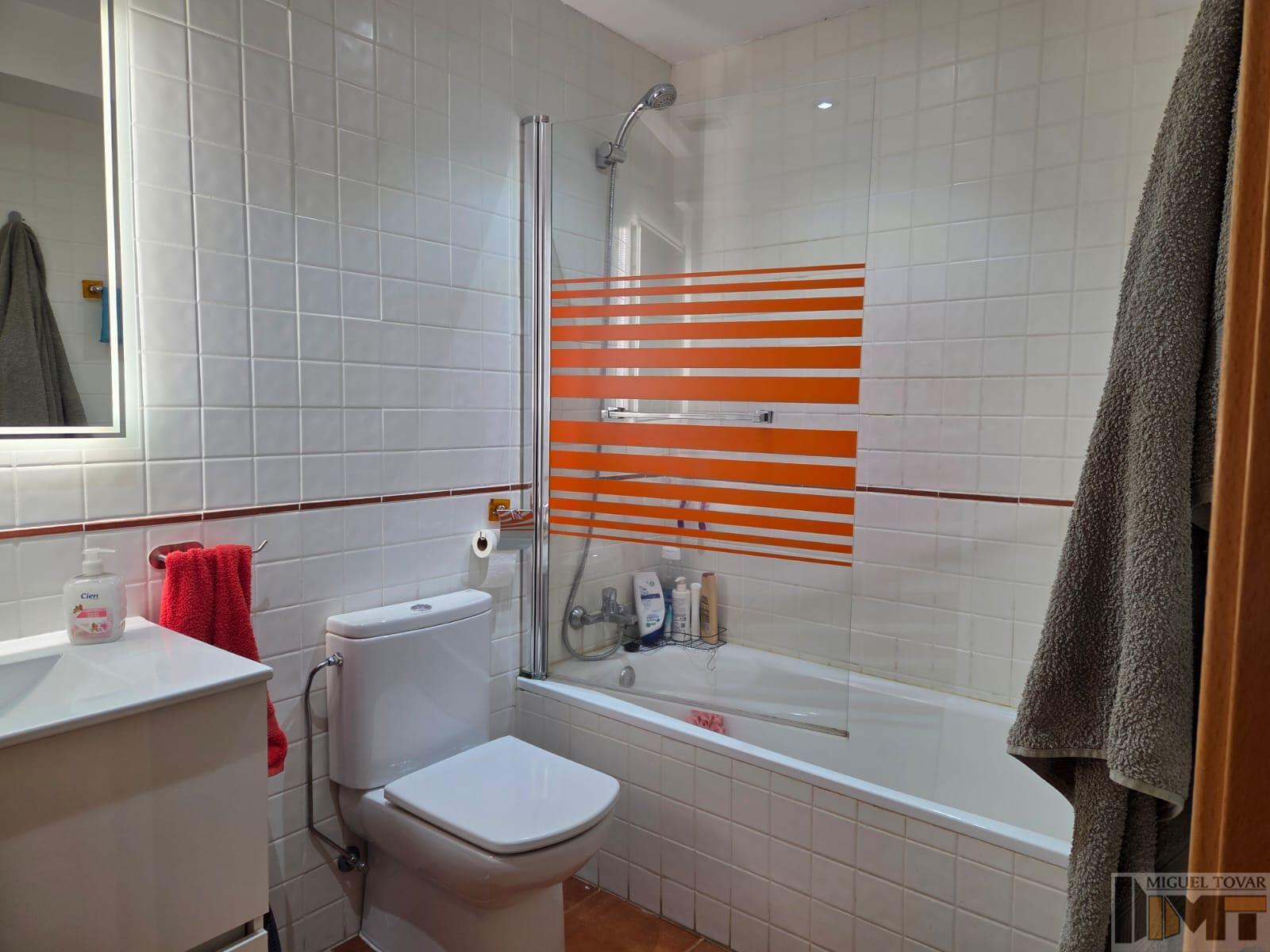 Venta de dúplex en Revenga