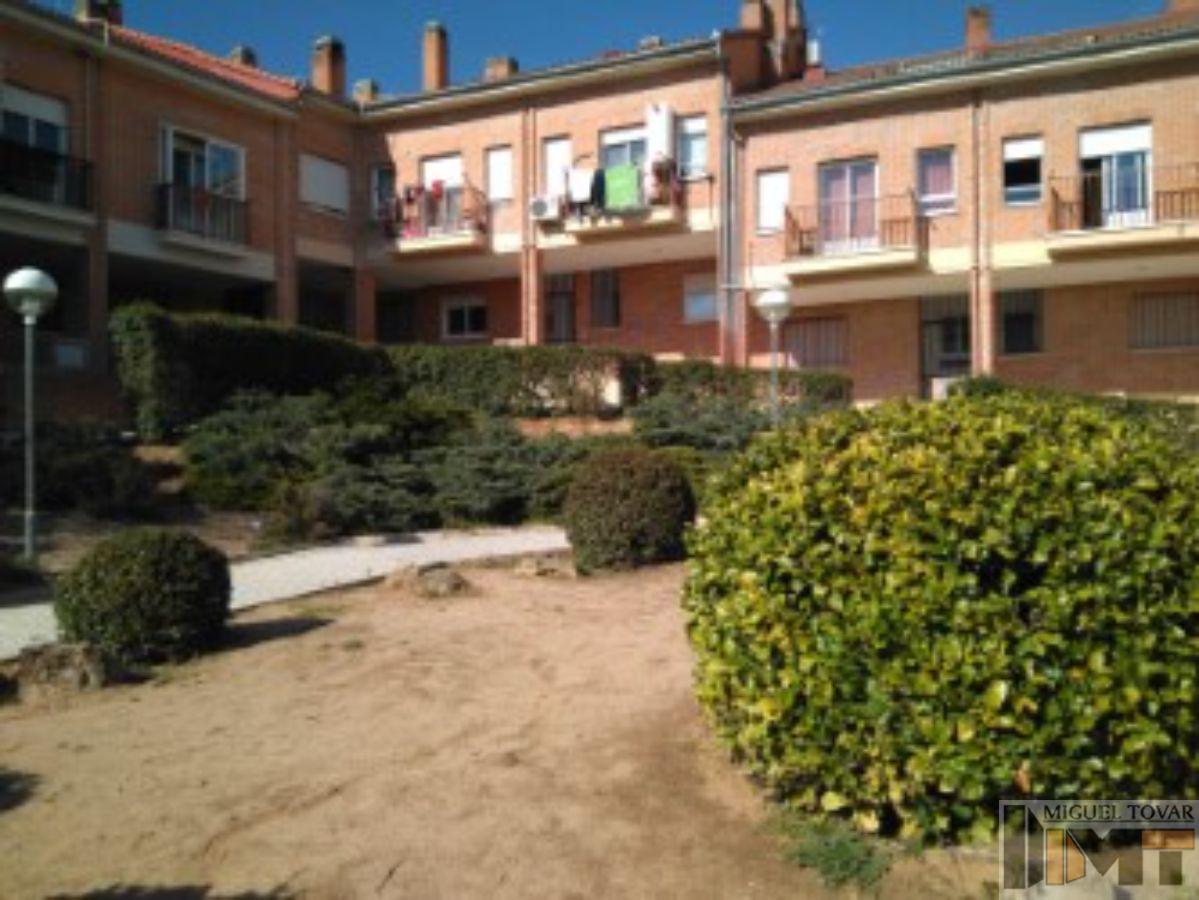 For sale of apartment in La Lastrilla