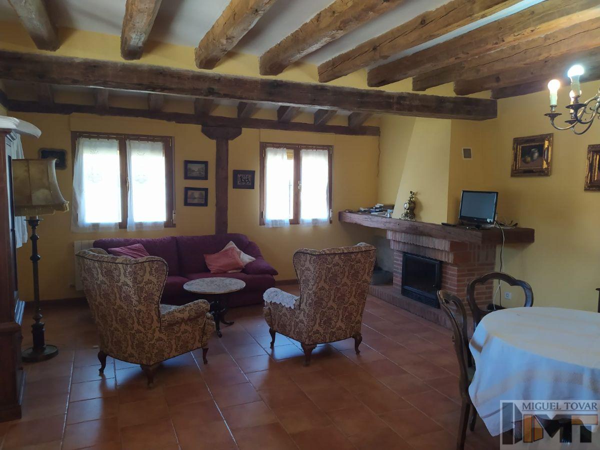 Venta de chalet en Torrecaballeros