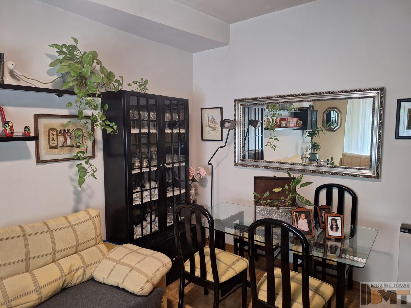For sale of flat in Segovia