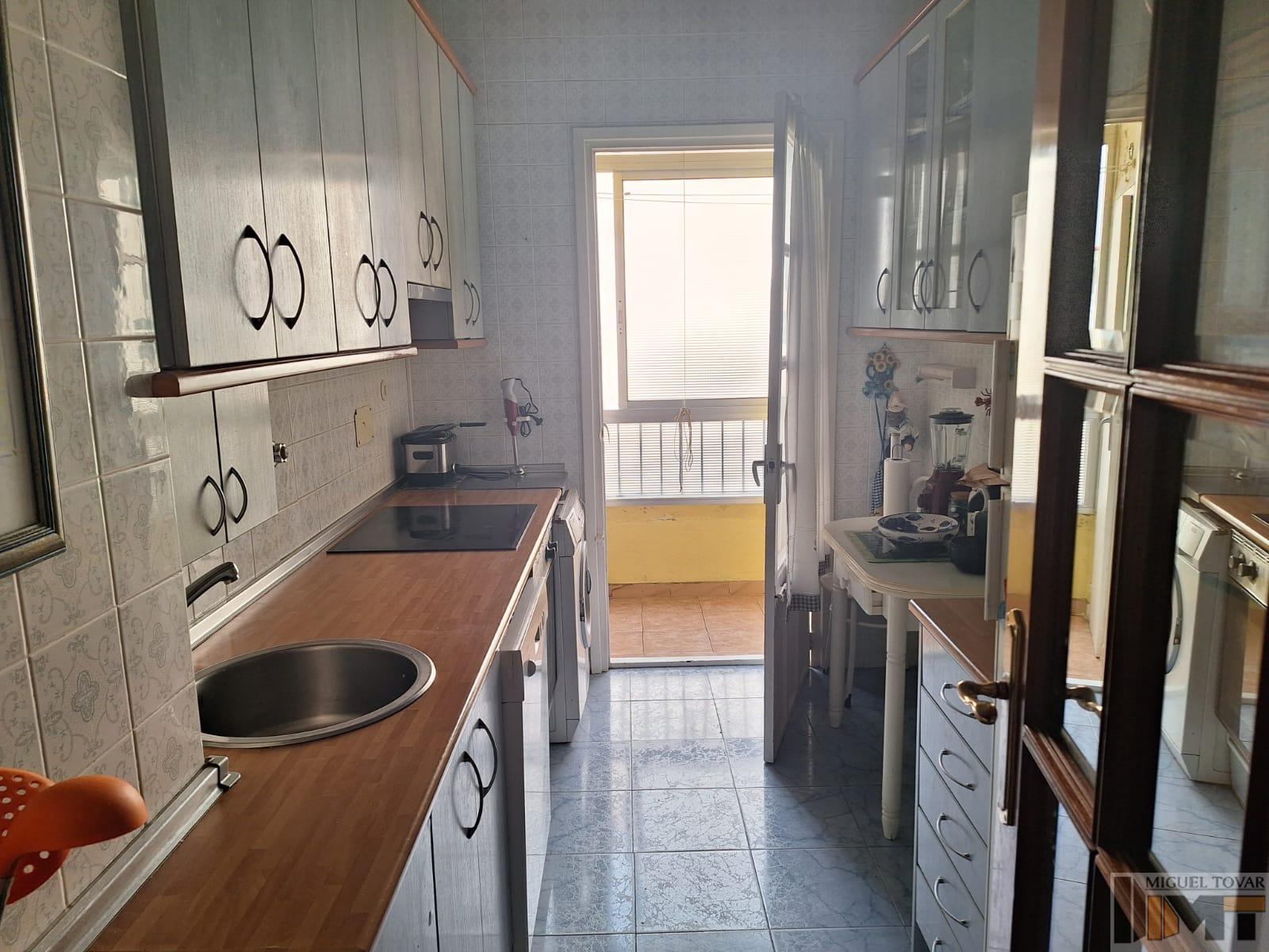 For sale of flat in Segovia