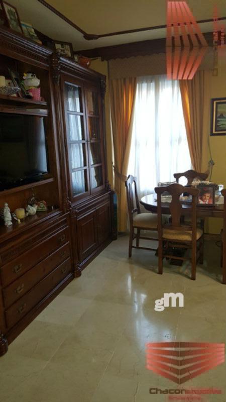 For sale of flat in Morón de la Frontera