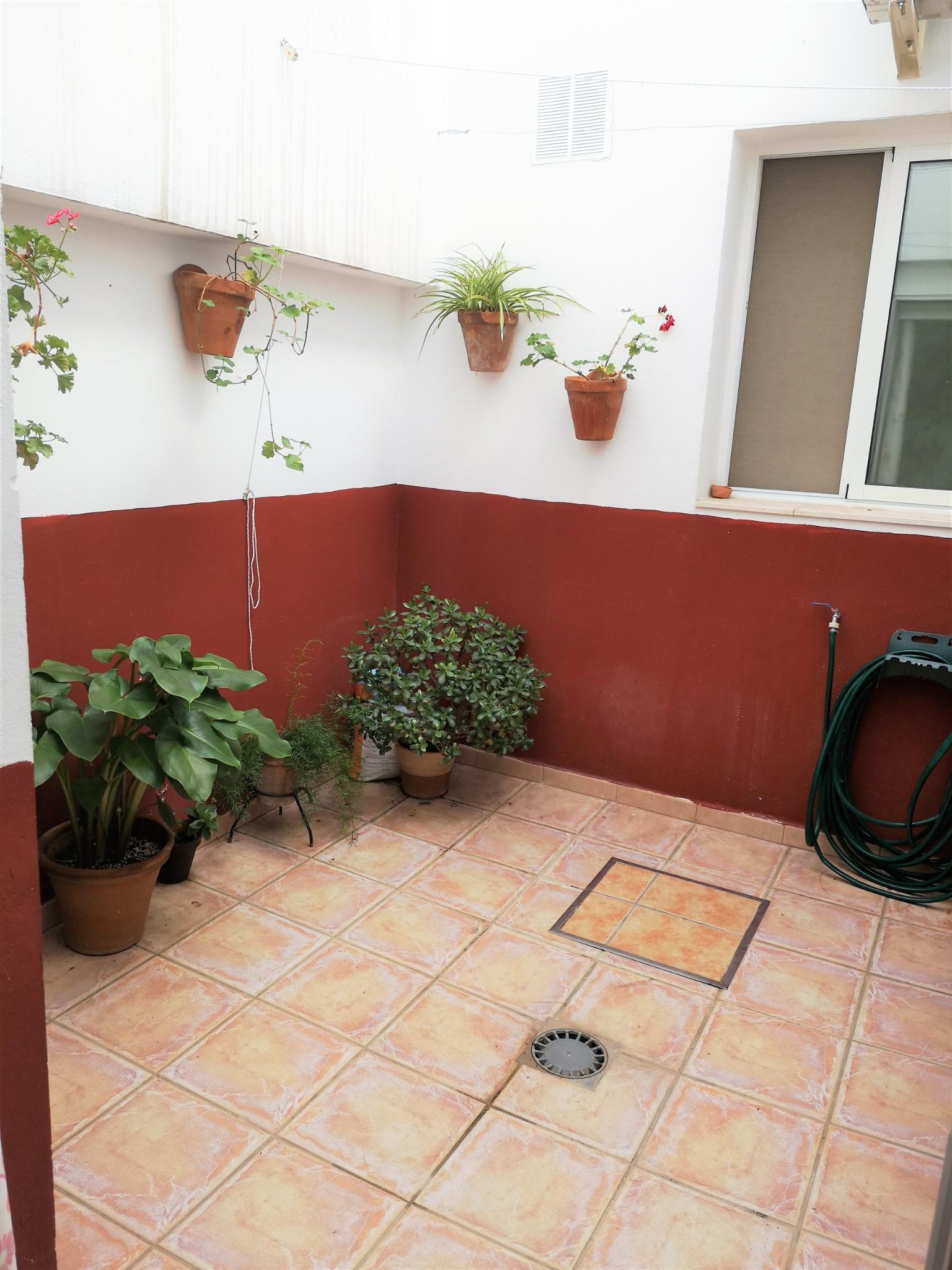 For sale of ground floor in Morón de la Frontera