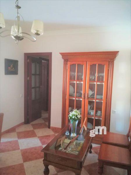 For sale of flat in Morón de la Frontera