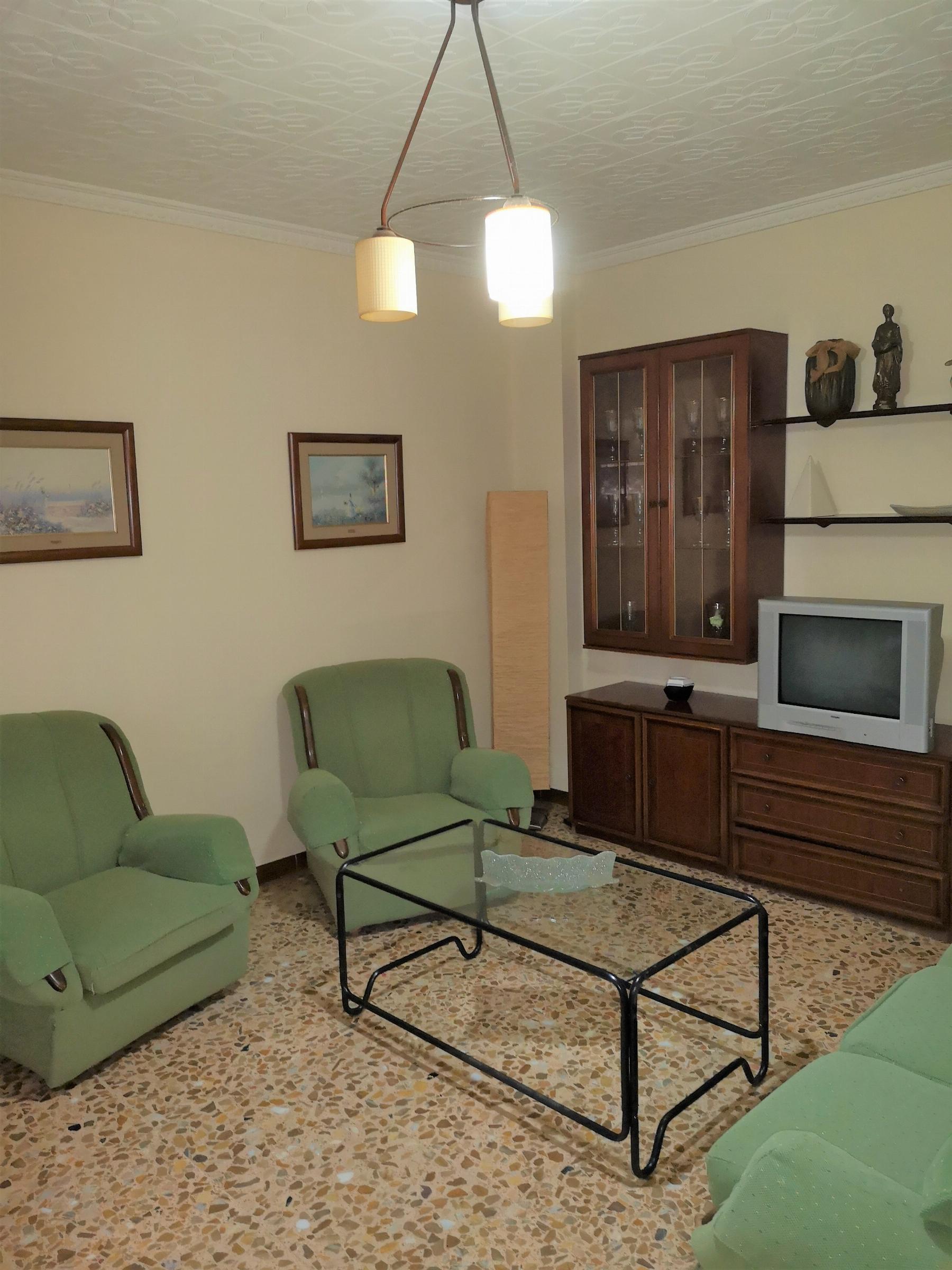 For sale of flat in Morón de la Frontera