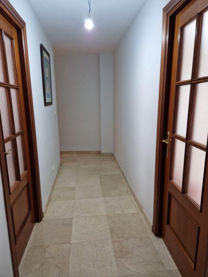 For sale of flat in Morón de la Frontera