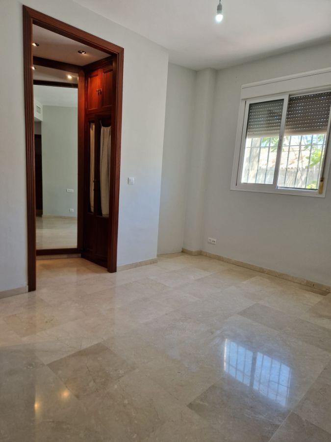 For sale of flat in Morón de la Frontera