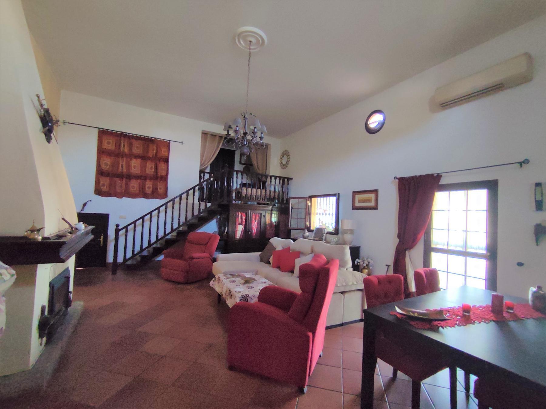 For sale of chalet in Morón de la Frontera