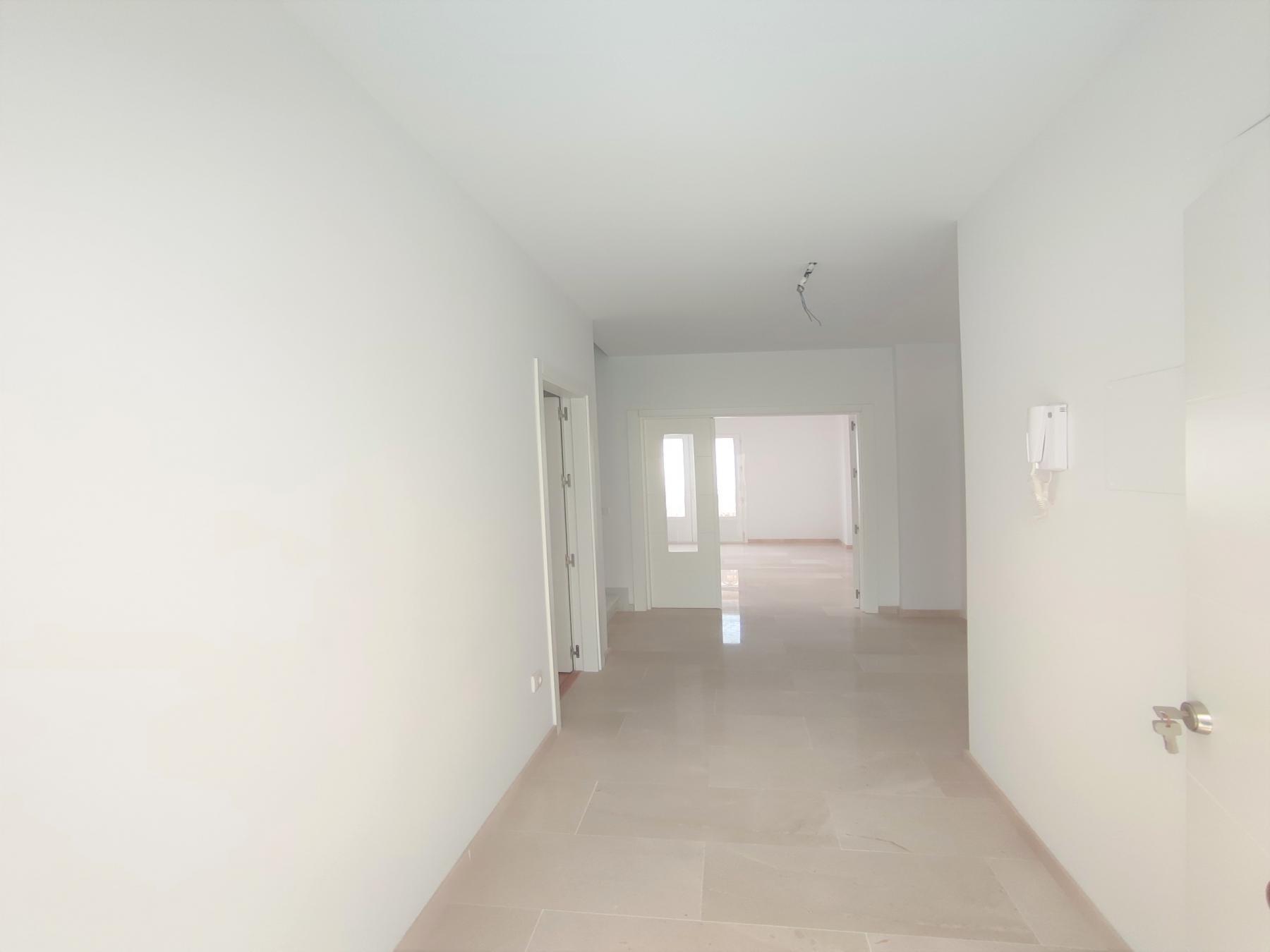 For sale of duplex in Morón de la Frontera