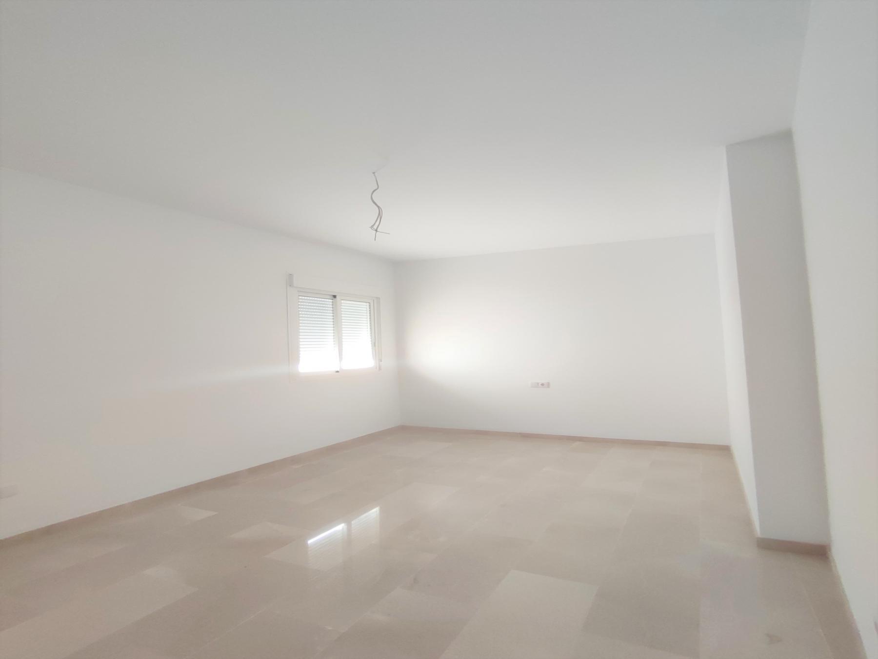 For sale of duplex in Morón de la Frontera