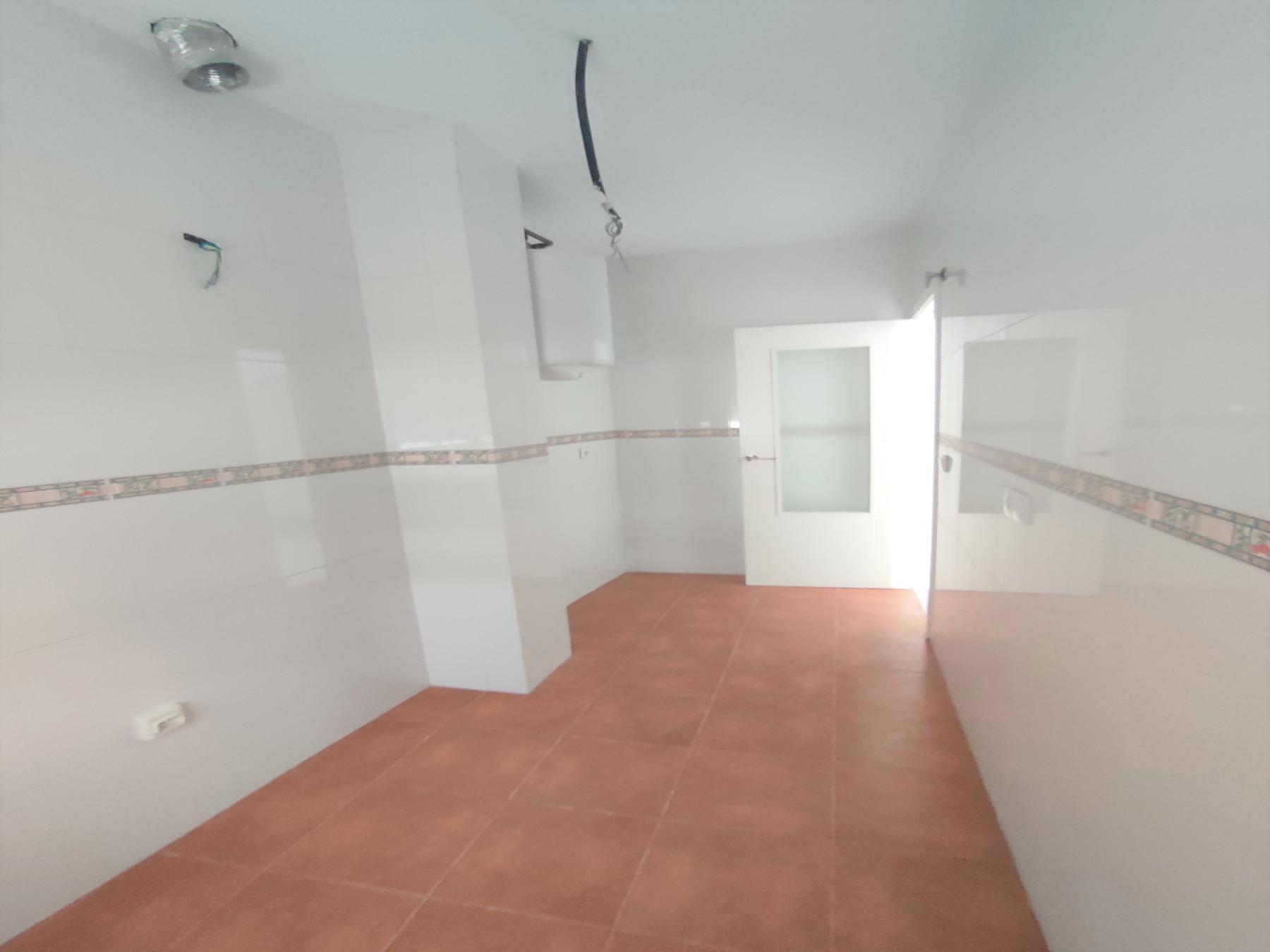 For sale of duplex in Morón de la Frontera