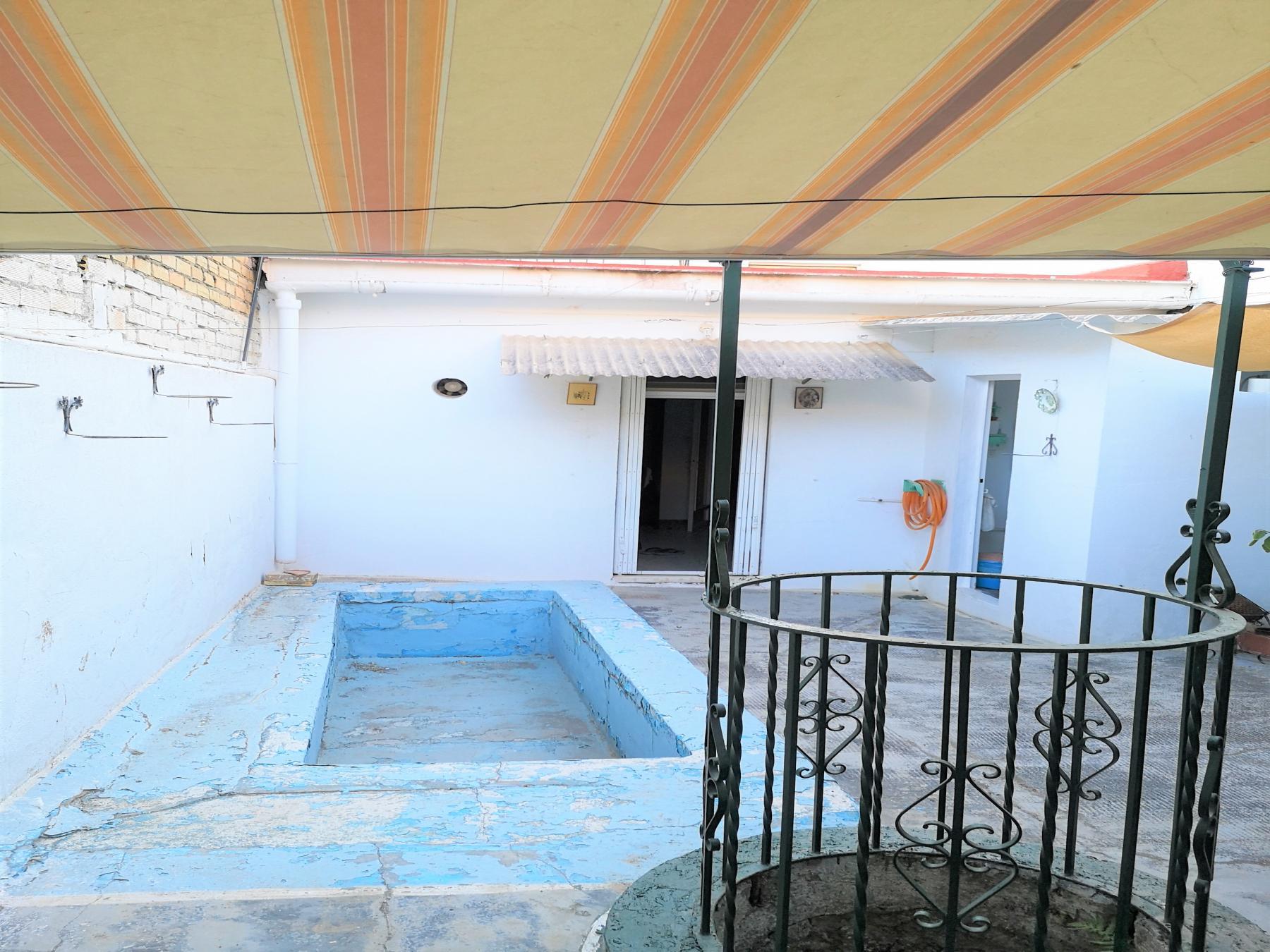 For sale of house in Morón de la Frontera