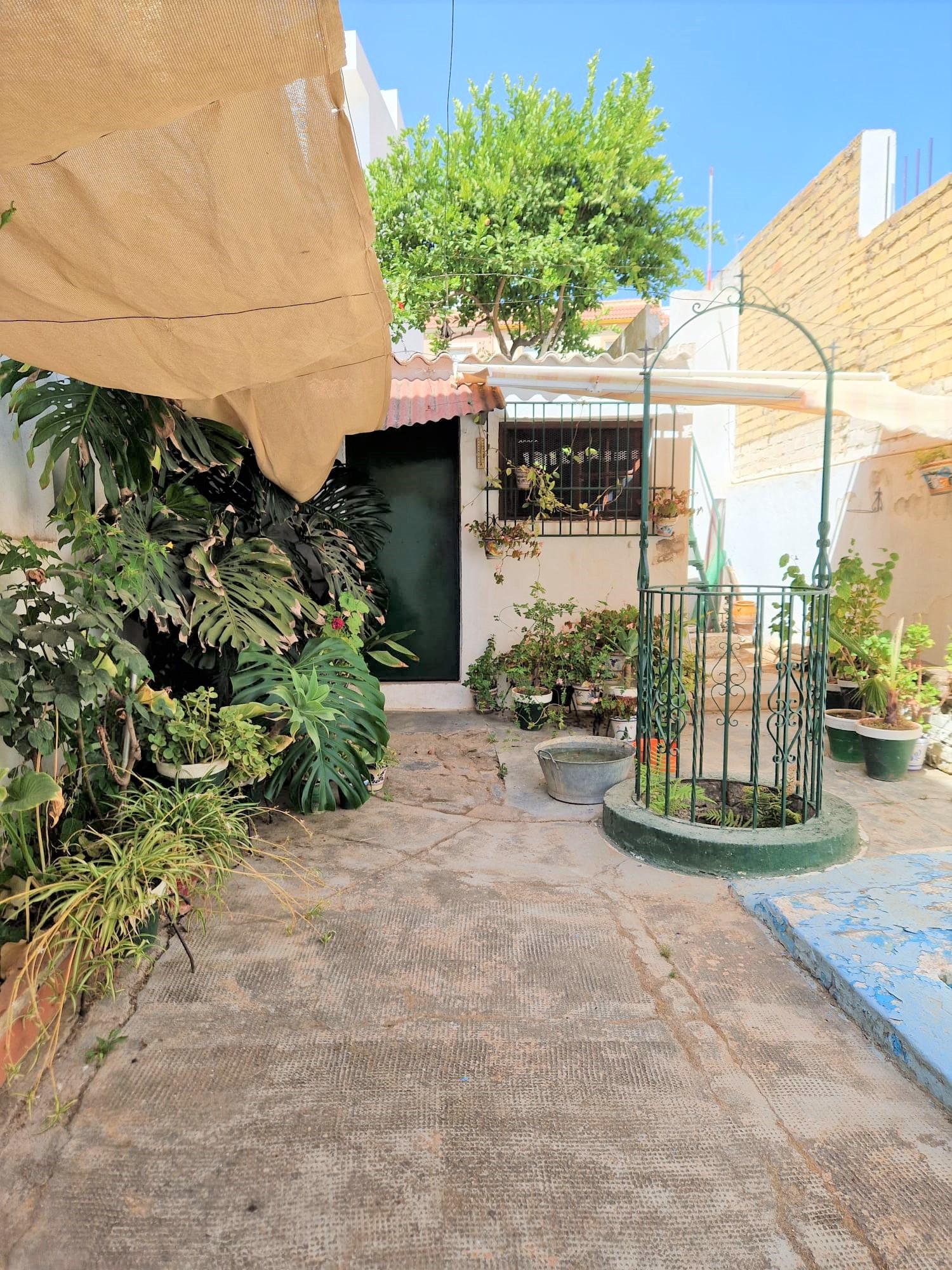 For sale of house in Morón de la Frontera