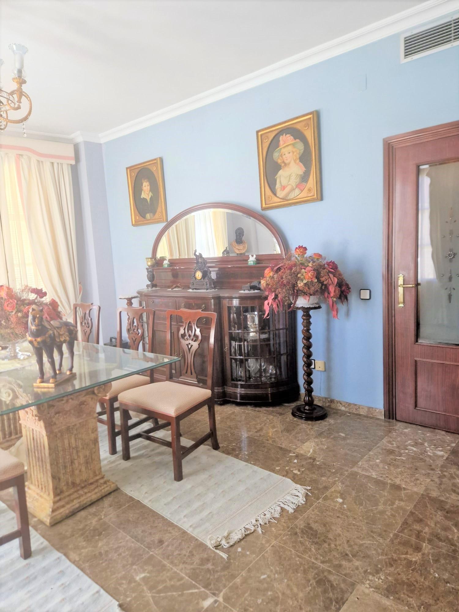 For sale of flat in Morón de la Frontera