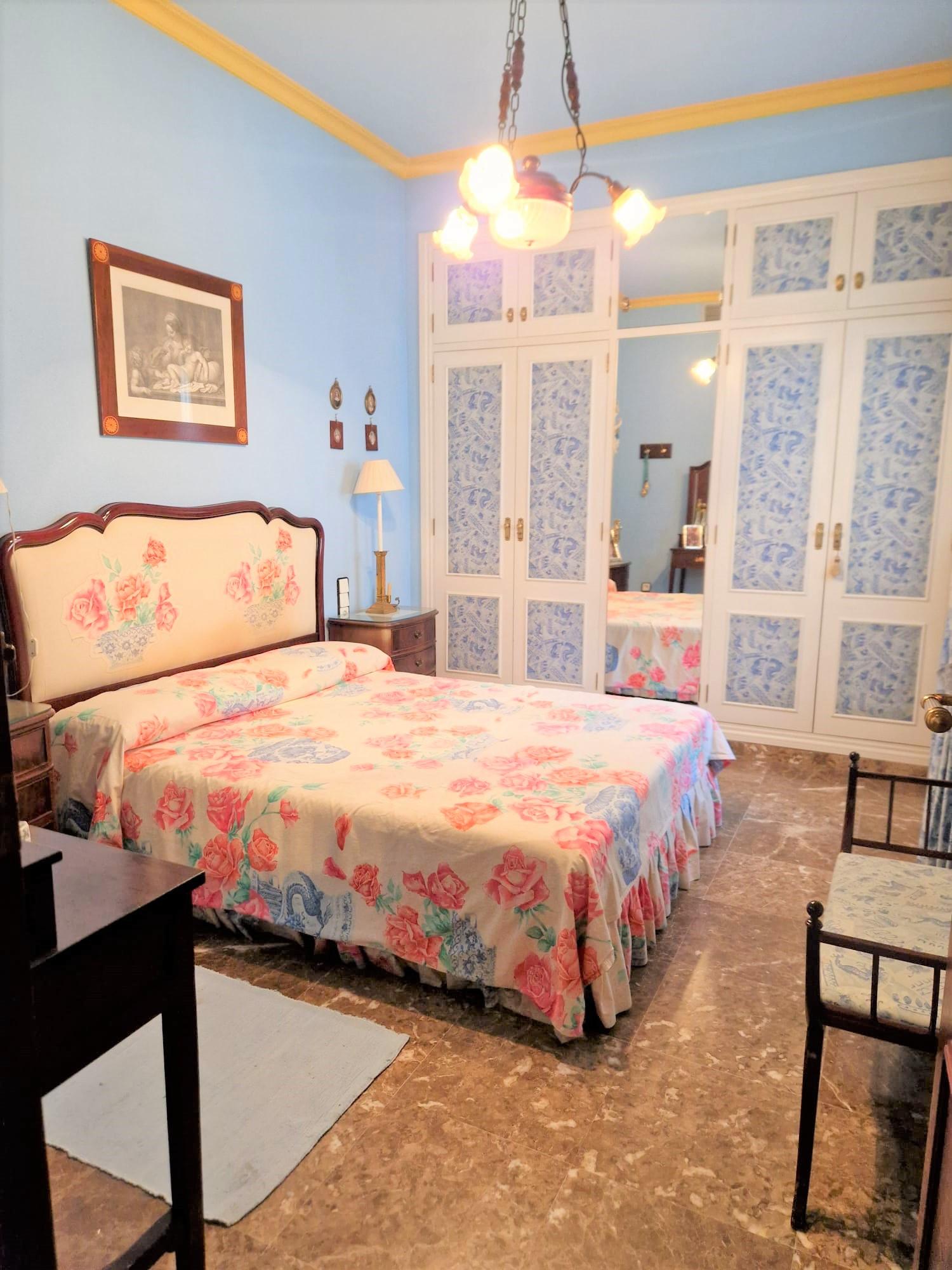 For sale of flat in Morón de la Frontera