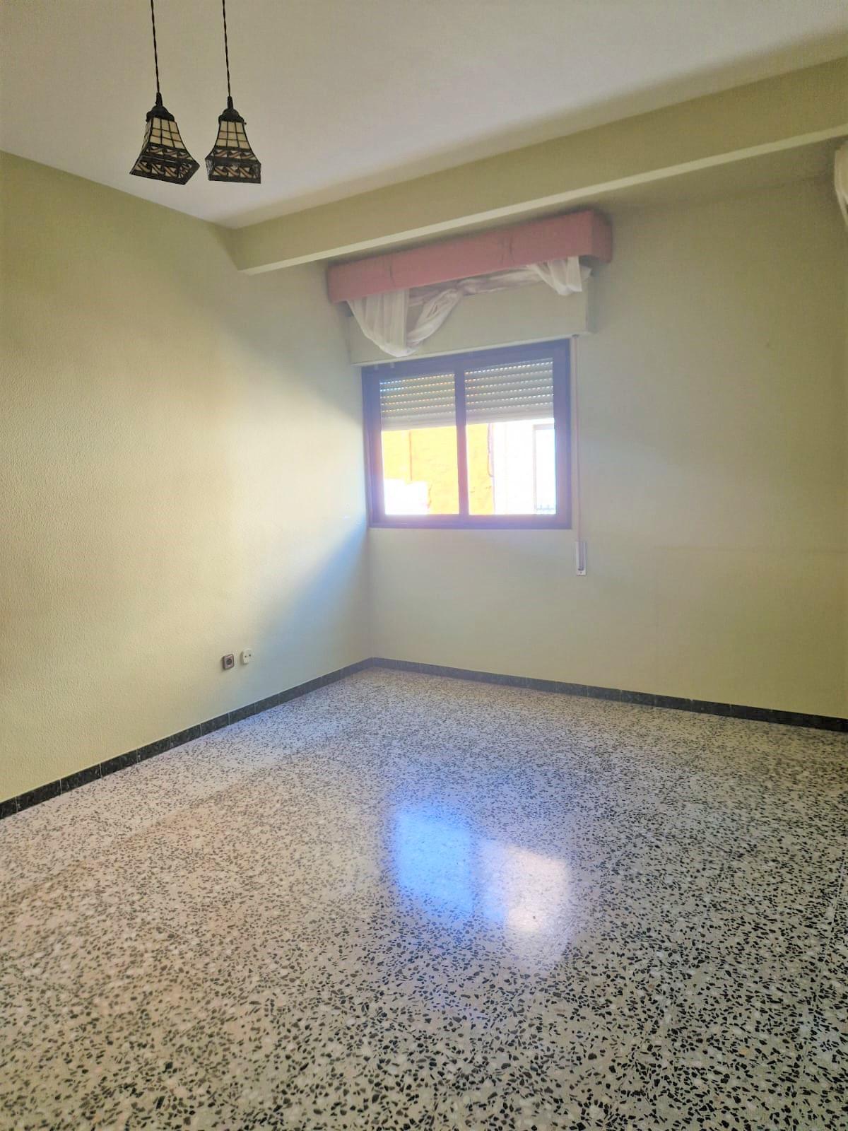 For sale of flat in Morón de la Frontera